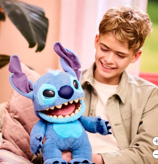 Disney Stitch Puppetronic by RealFX