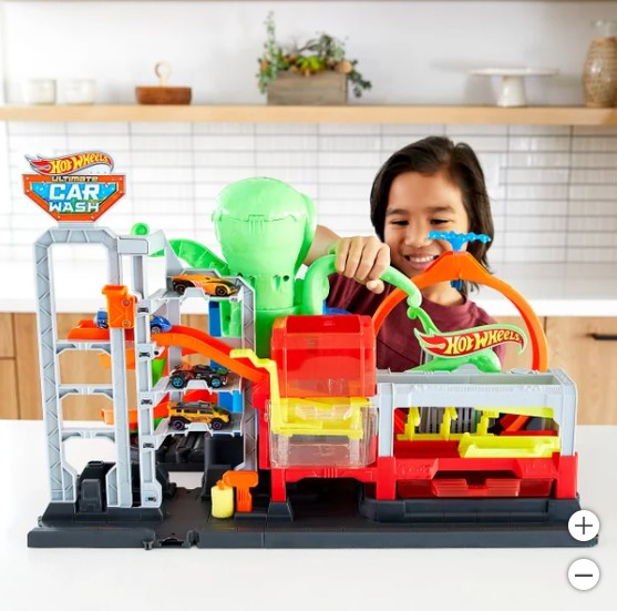 Hot Wheels Octo Carwash and 3 Color Reveal Cars
